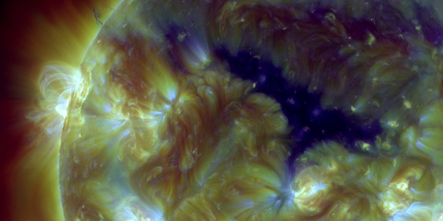 Coronal hole, Sunspot region 2470