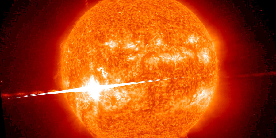 Today two years ago: the strongest solar flare of this cycle?