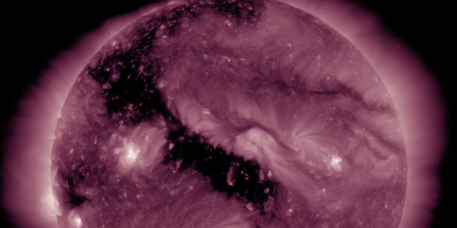 Coronal hole faces Earth, G2 watch issued