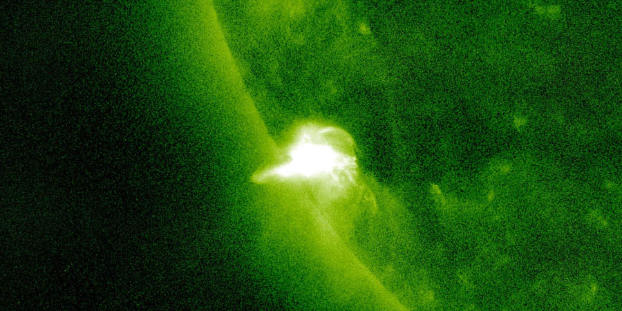 Long duration C2.6 solar flare