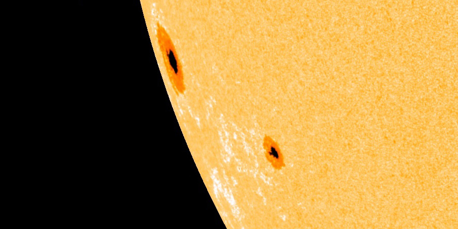 Sunspot region 2785 and 2786