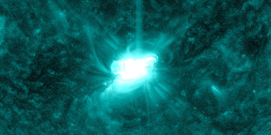 M4.7 solar flare, G1 storm