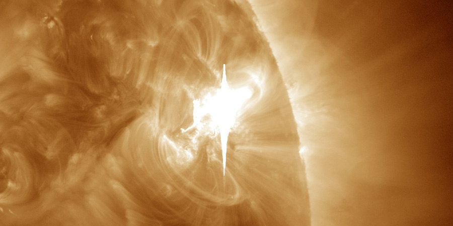 X1.0 solar flare from sunspot region 3354
